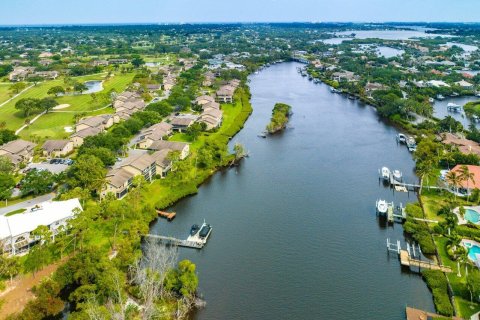 Condo in Jupiter, Florida, 2 bedrooms  № 1135135 - photo 1