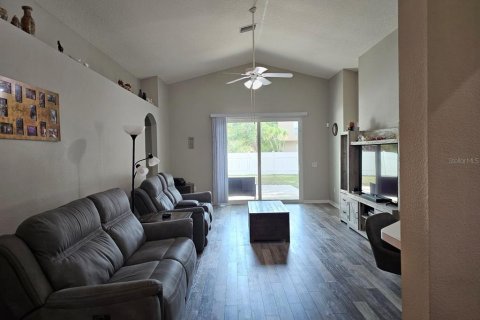 Villa ou maison à vendre à Gibsonton, Floride: 4 chambres, 167.97 m2 № 1624783 - photo 5