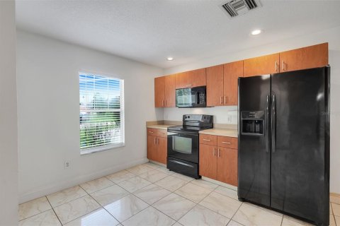 House in Kissimmee, Florida 3 bedrooms, 116.31 sq.m. № 2273277 - photo 9
