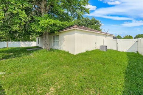 House in Kissimmee, Florida 3 bedrooms, 116.31 sq.m. № 2273277 - photo 28