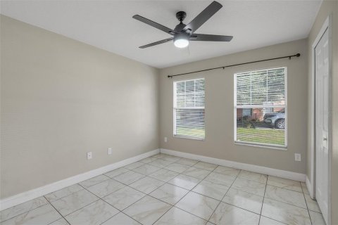 House in Kissimmee, Florida 3 bedrooms, 116.31 sq.m. № 2273277 - photo 18
