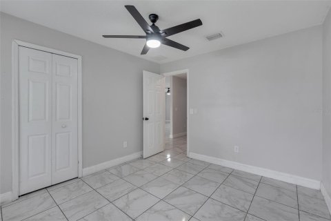House in Kissimmee, Florida 3 bedrooms, 116.31 sq.m. № 2273277 - photo 19