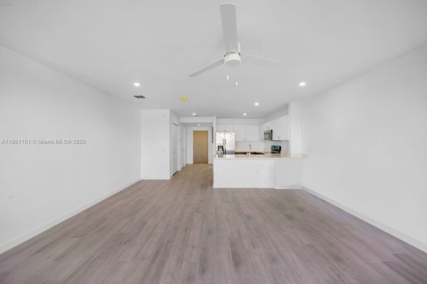 Apartamento en alquiler en Pompano Beach, Florida № 1976993 - foto 6