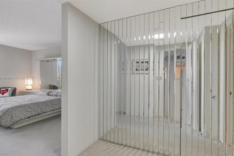 Купить кондоминиум в Авентура, Флорида 2 спальни, 144.93м2, № 1477289 - фото 15