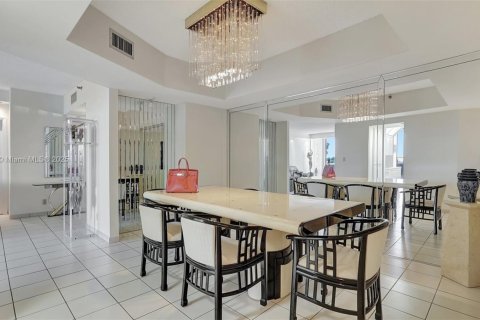 Купить кондоминиум в Авентура, Флорида 2 спальни, 144.93м2, № 1477289 - фото 11