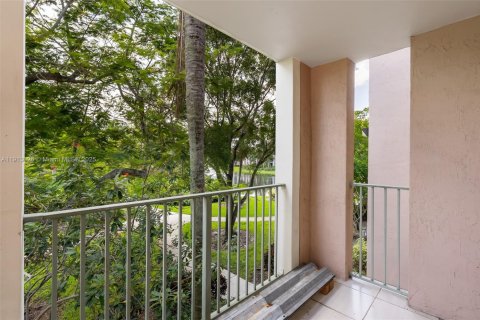 Condo in Miramar, Florida, 1 bedroom  № 1968763 - photo 13