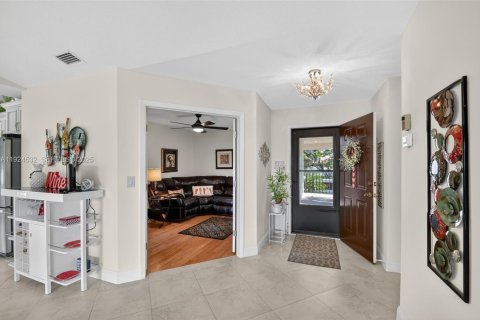 Condo in Greenacres, Florida, 3 bedrooms № 1984564 - photo 7