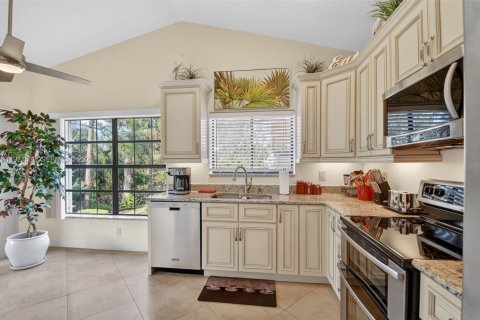 Condo in Greenacres, Florida, 3 bedrooms № 1984564 - photo 18