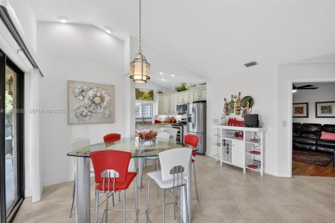 Condo in Greenacres, Florida, 3 bedrooms № 1984564 - photo 15