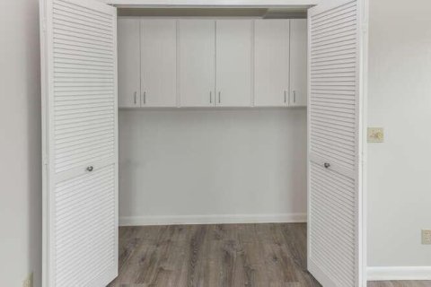 Купить таунхаус в Хоб-Саунд, Флорида 6 комнат, 163.32м2, № 2424781 - фото 15