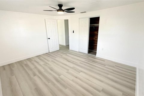 House in Holiday, Florida 3 bedrooms, 106.84 sq.m. № 1858398 - photo 13
