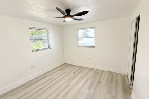 House in Holiday, Florida 3 bedrooms, 106.84 sq.m. № 1858398 - photo 17