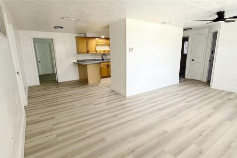 House in Holiday, Florida 3 bedrooms, 106.84 sq.m. № 1858398 - photo 4