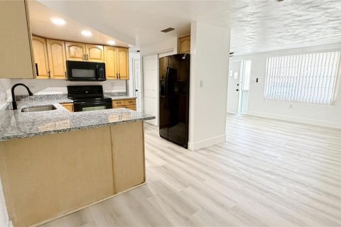 House in Holiday, Florida 3 bedrooms, 106.84 sq.m. № 1858398 - photo 5