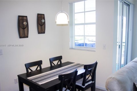 Copropriété à louer à Aventura, Floride: 2 chambres, 110.65 m2 № 2088675 - photo 6
