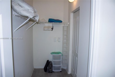Copropriété à louer à Aventura, Floride: 2 chambres, 110.65 m2 № 2088675 - photo 14