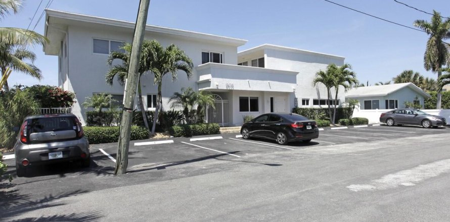 Condominio en Pompano Beach, Florida, 2 dormitorios № 1182544