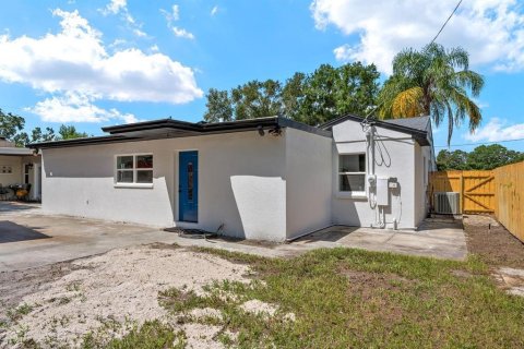 House in Tampa, Florida 3 bedrooms, 179.49 sq.m. № 1828047 - photo 28