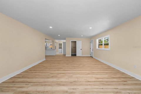 House in Tampa, Florida 3 bedrooms, 179.49 sq.m. № 1828047 - photo 16