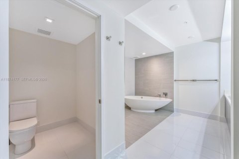 Copropriété à vendre à Sunny Isles Beach, Floride: 2 chambres, 141.58 m2 № 2036852 - photo 16