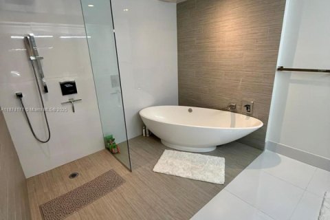 Copropriété à vendre à Sunny Isles Beach, Floride: 2 chambres, 141.58 m2 № 2036852 - photo 8