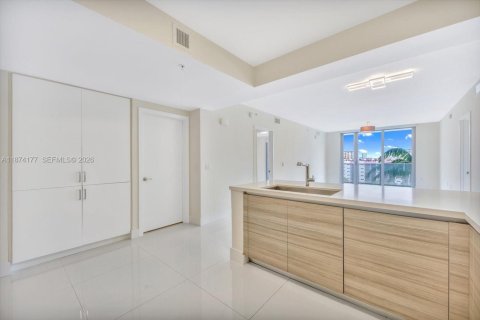 Copropriété à vendre à Sunny Isles Beach, Floride: 2 chambres, 141.58 m2 № 2036852 - photo 10