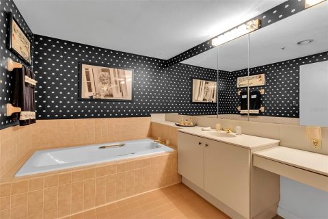Condominio en venta en Longboat Key, Florida, 3 dormitorios, 188.68 m2 № 2213515 - foto 26