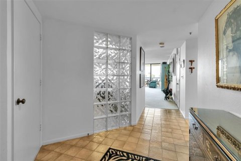 Condominio en venta en Longboat Key, Florida, 3 dormitorios, 188.68 m2 № 2213515 - foto 7