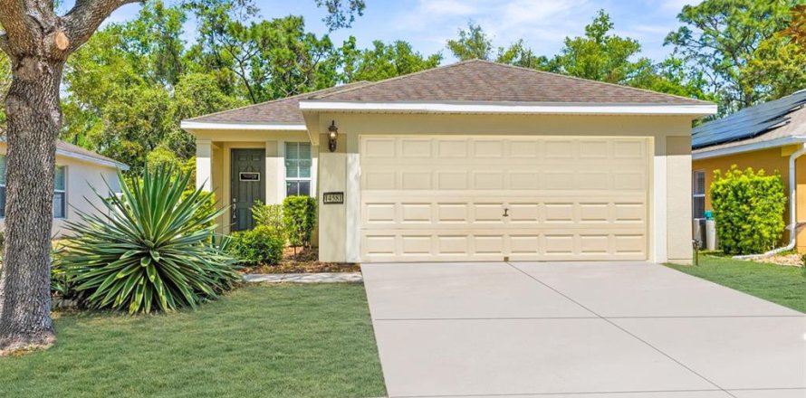 House in Brooksville, Florida 3 bedrooms, 135.64 sq.m. № 1614539