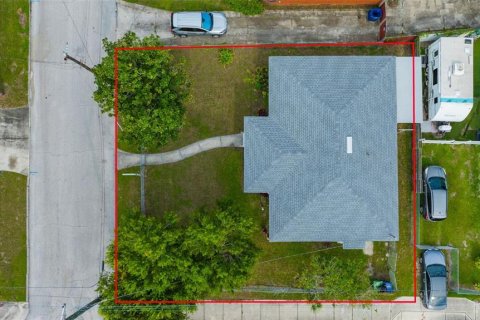 House in Tampa, Florida 3 bedrooms, 118.36 sq.m. № 1898965 - photo 5