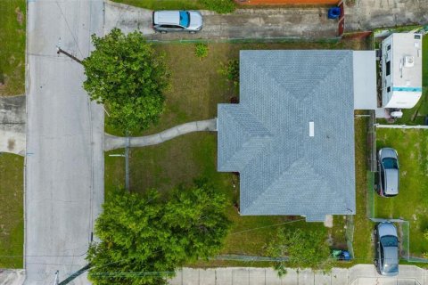 House in Tampa, Florida 3 bedrooms, 118.36 sq.m. № 1898965 - photo 10