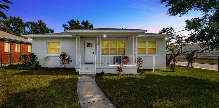 Casa en Tampa, Florida 3 dormitorios, 118.36 m2 № 1898965
