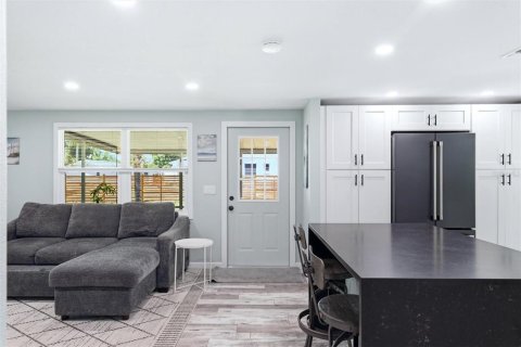 Villa ou maison à vendre à Sarasota, Floride: 2 chambres, 119.29 m2 № 2101263 - photo 19