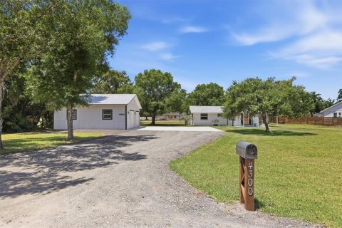 Villa ou maison à vendre à Sarasota, Floride: 2 chambres, 119.29 m2 № 2101263 - photo 5