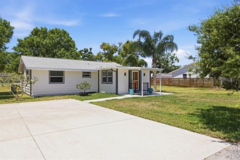 Villa ou maison à vendre à Sarasota, Floride: 2 chambres, 119.29 m2 № 2101263 - photo 9