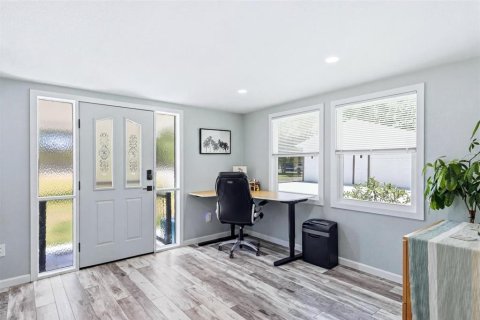 Villa ou maison à vendre à Sarasota, Floride: 2 chambres, 119.29 m2 № 2101263 - photo 11