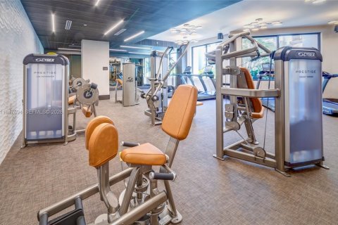 Condo in Coral Gables, Florida, 2 bedrooms  № 2003706 - photo 21