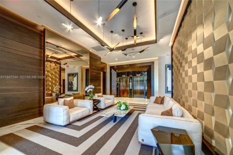 Condo in Coral Gables, Florida, 2 bedrooms  № 2003706 - photo 3