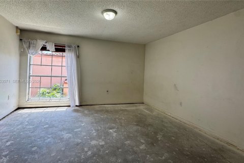 Copropriété à louer à Miami Lakes, Floride: 1 chambre, 62.43 m2 № 2244905 - photo 8