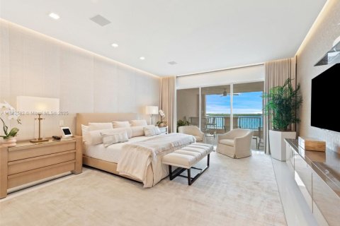 Condo in Miami Beach, Florida, 3 bedrooms  № 1931335 - photo 20