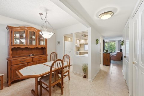 Copropriété à vendre à Pompano Beach, Floride: 2 chambres, 99.59 m2 № 2087622 - photo 5
