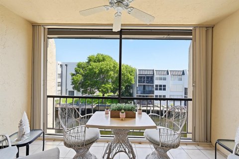Copropriété à vendre à Pompano Beach, Floride: 2 chambres, 99.59 m2 № 2087622 - photo 19