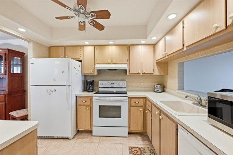 Copropriété à vendre à Pompano Beach, Floride: 2 chambres, 99.59 m2 № 2087622 - photo 9
