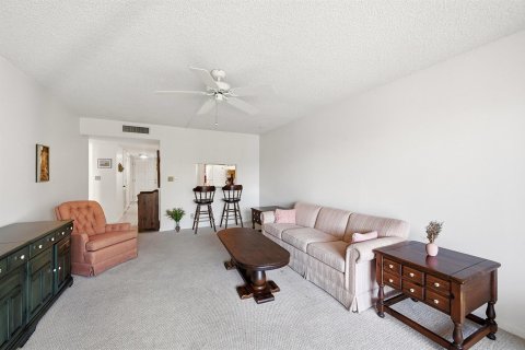 Copropriété à vendre à Pompano Beach, Floride: 2 chambres, 99.59 m2 № 2087622 - photo 4