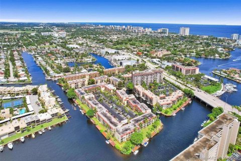 Copropriété à vendre à Pompano Beach, Floride: 2 chambres, 99.59 m2 № 2087622 - photo 22