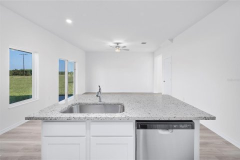 House in Babson Park, Florida 4 bedrooms, 168.25 sq.m. № 2132330 - photo 9
