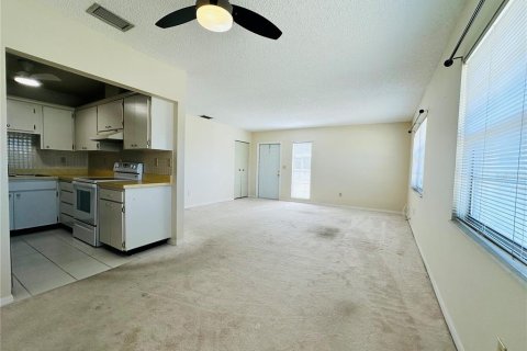 House in Sun City Center, Florida 3 bedrooms, 114.83 sq.m. № 1716912 - photo 9
