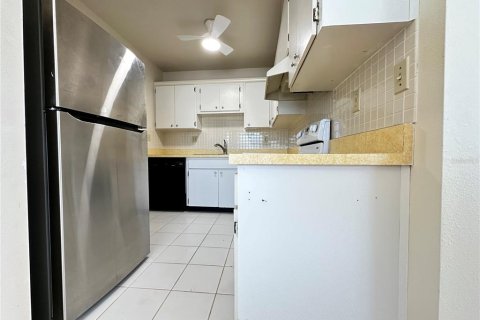 House in Sun City Center, Florida 3 bedrooms, 114.83 sq.m. № 1716912 - photo 7