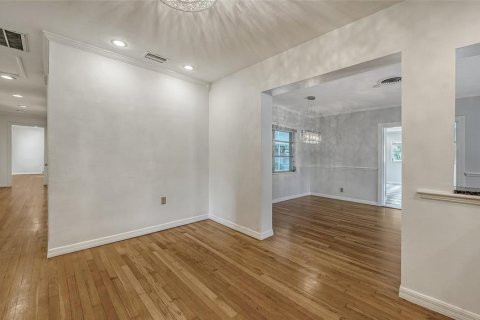 Villa ou maison à louer à Sarasota, Floride: 3 chambres, 209.59 m2 № 2391048 - photo 6