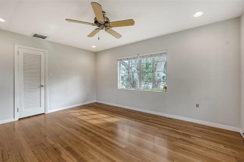 Villa ou maison à louer à Sarasota, Floride: 3 chambres, 209.59 m2 № 2391048 - photo 25